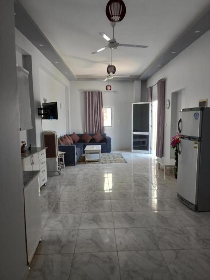 Nefertarie Guest House Luksor Exterior foto