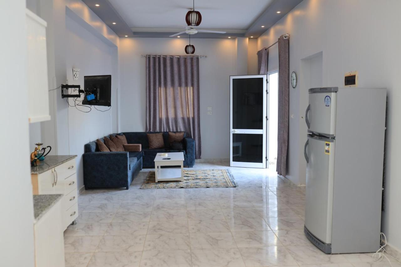 Nefertarie Guest House Luksor Exterior foto
