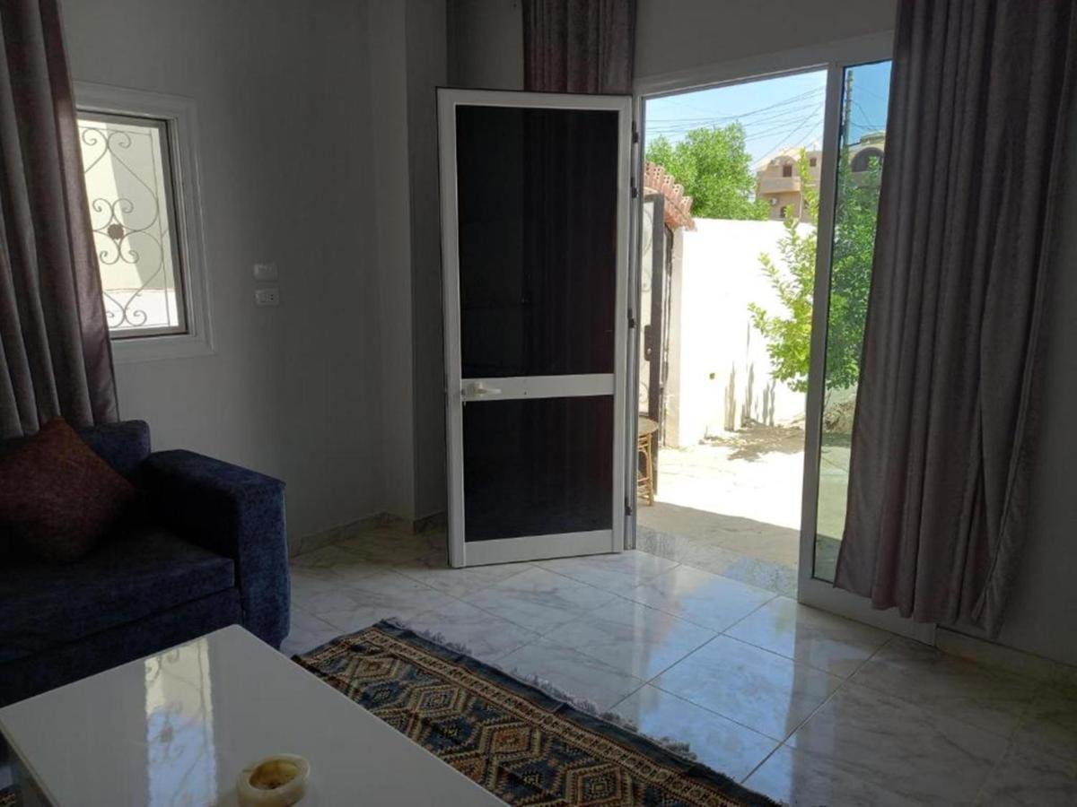 Nefertarie Guest House Luksor Exterior foto