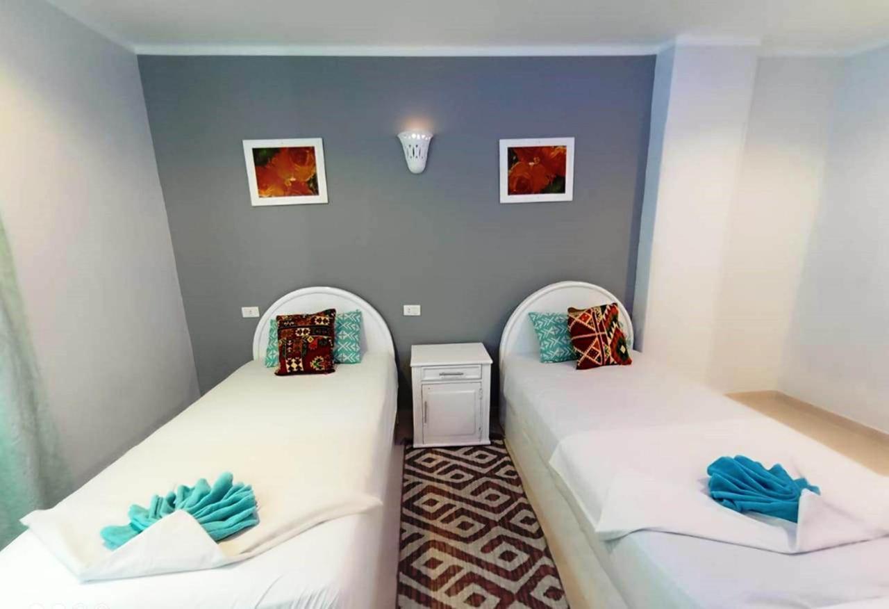 Nefertarie Guest House Luksor Exterior foto