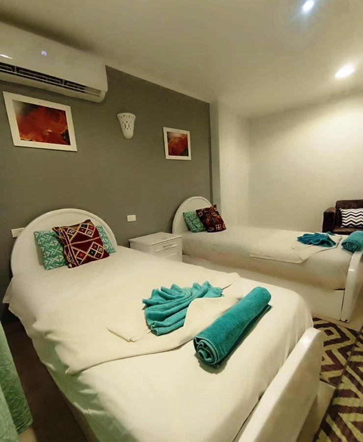 Nefertarie Guest House Luksor Exterior foto