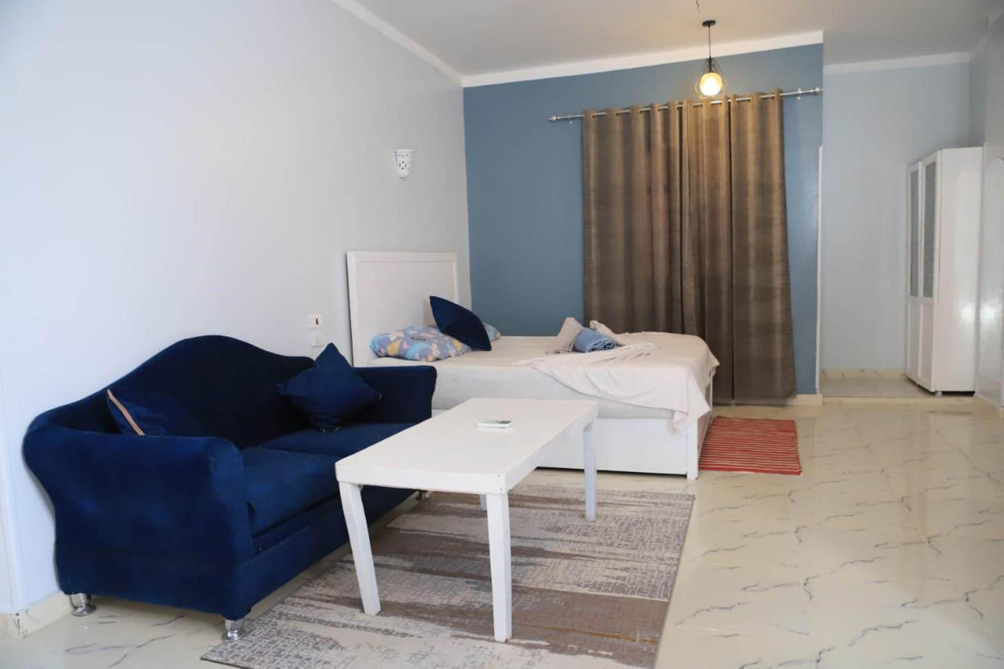 Nefertarie Guest House Luksor Exterior foto