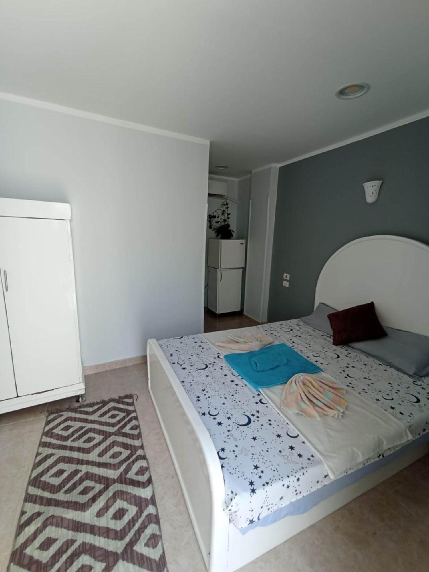 Nefertarie Guest House Luksor Exterior foto
