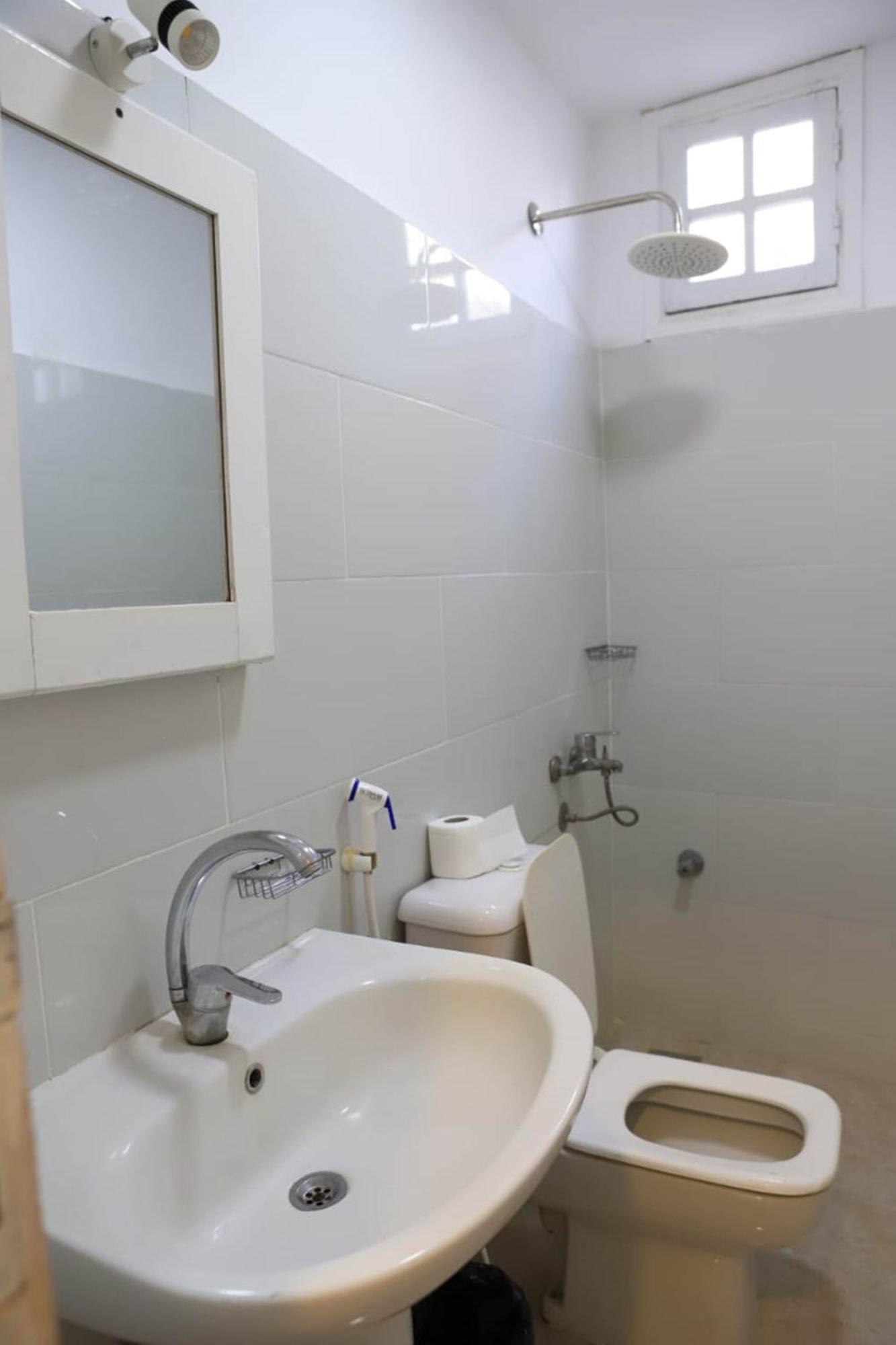Nefertarie Guest House Luksor Exterior foto
