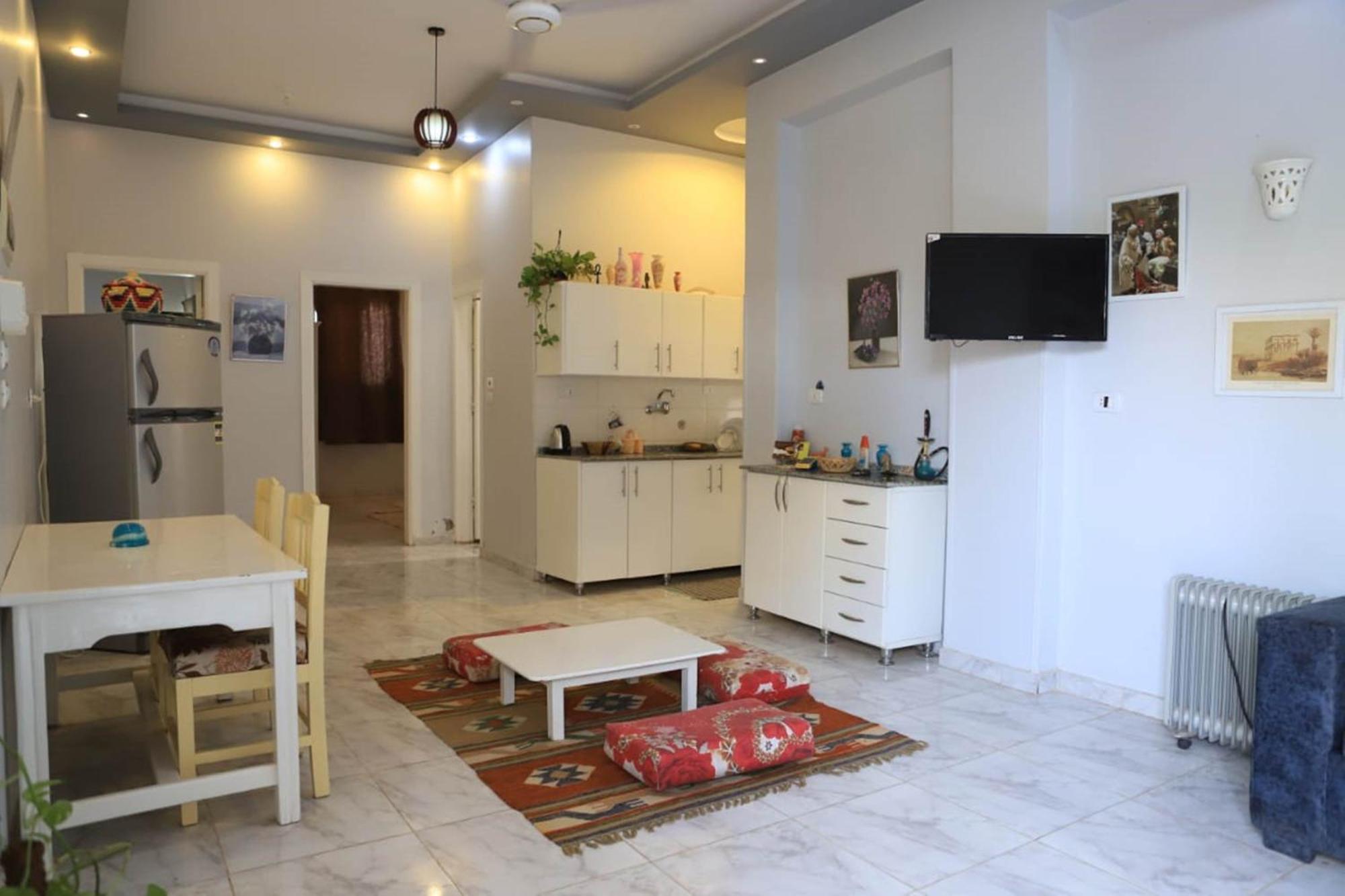 Nefertarie Guest House Luksor Exterior foto