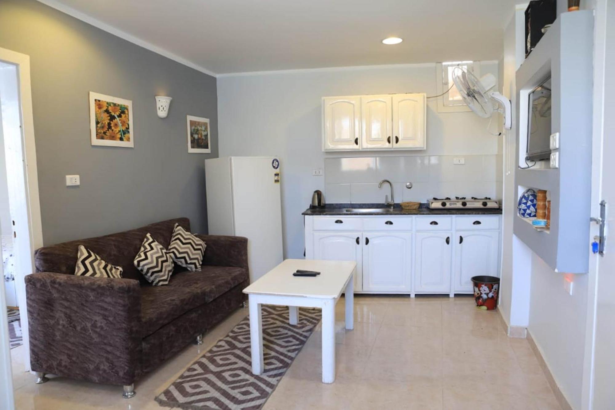 Nefertarie Guest House Luksor Exterior foto