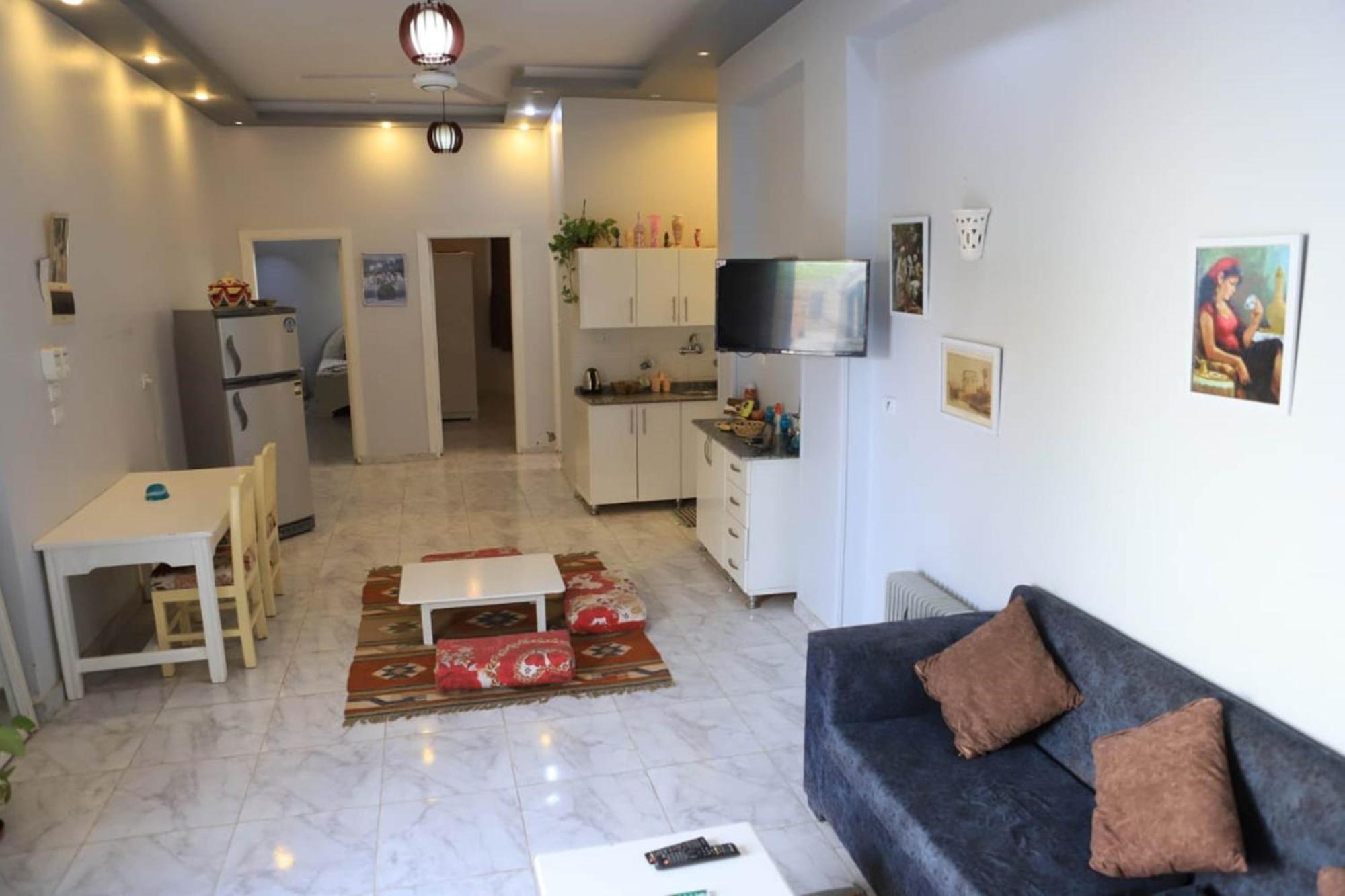 Nefertarie Guest House Luksor Exterior foto