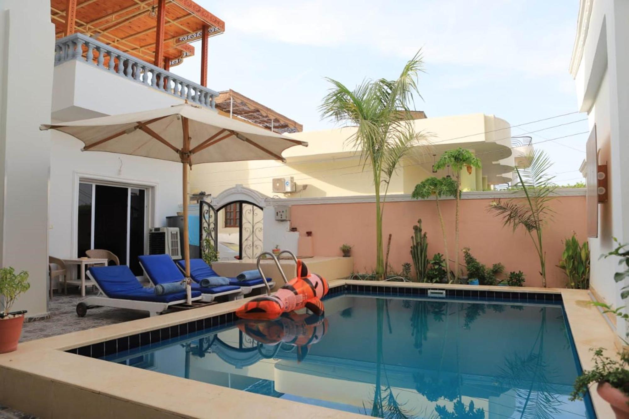 Nefertarie Guest House Luksor Exterior foto